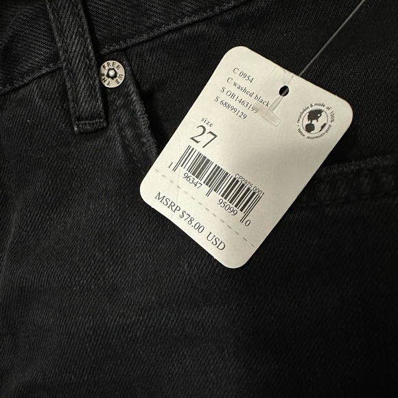 Free People Maggie mid-rise straight denim in the color onyx.  NWT Sz 27, 29. - Picture 6 of 6